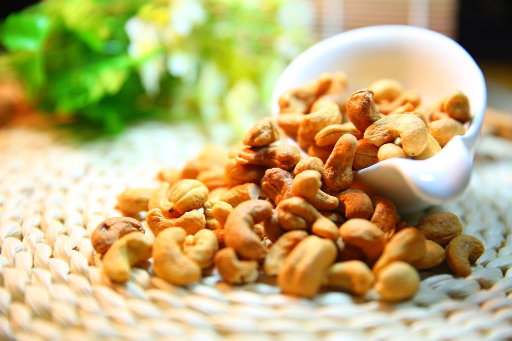 Sirova hrana, veganski majonez, domaći majonez, ishrana, limun, beli luk, limun, maslinovo ulje